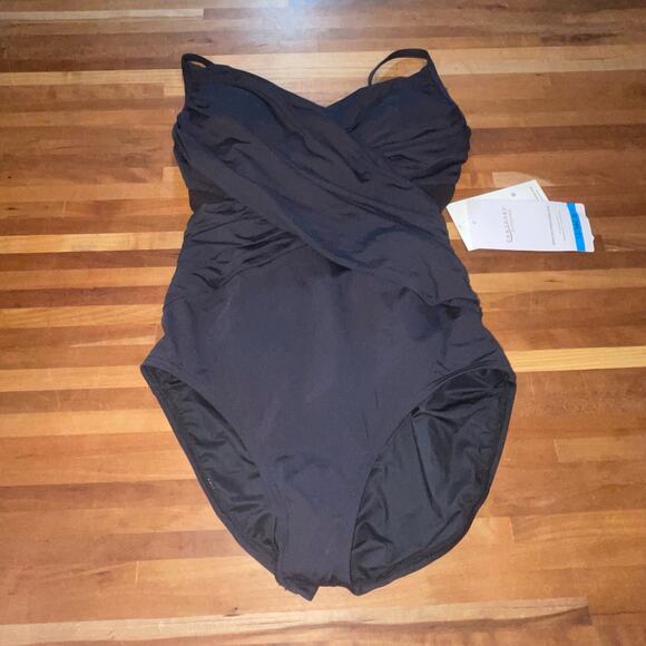 Coco Reef Contours Sterling Bra-Sized One-Piece Swimsuit black US 12/36C/D - Picture 3 of 10